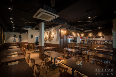 Yassin Kampung Seafood - Overview of Shop Interior