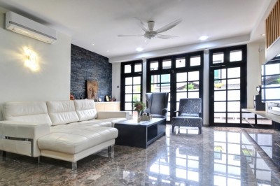Seletar Corner Terrace - Living room